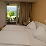 Schluga 아파트 *