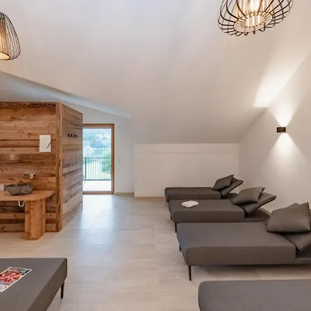 Schluga Apartment *
