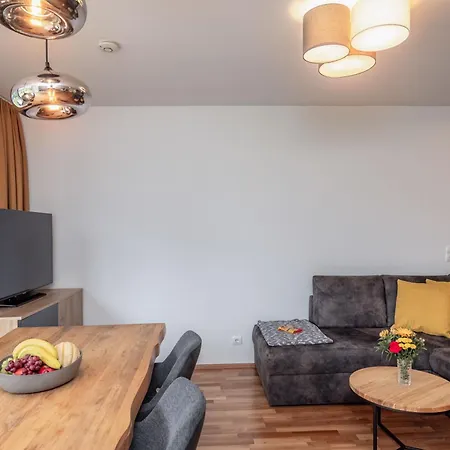 Schluga Apartman *